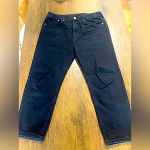 Relaxed tapered black jeans